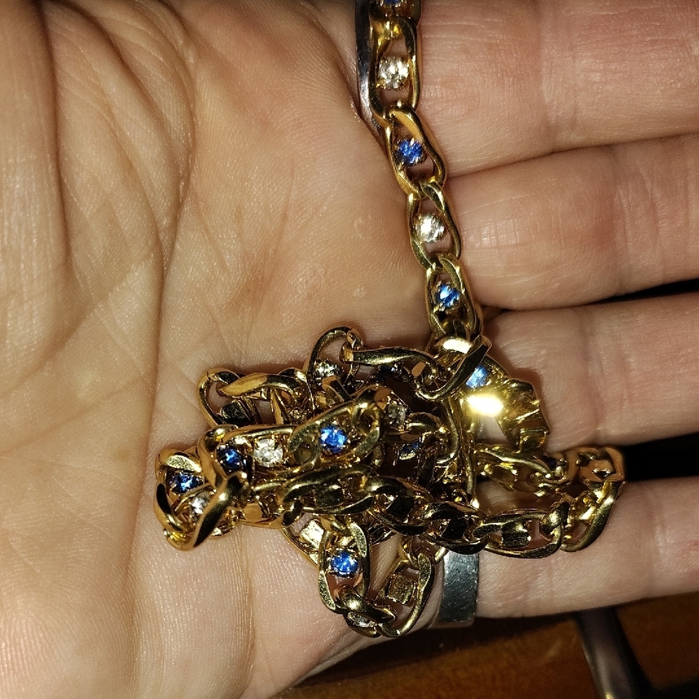 Elegant Gold and Blue Necklace - Picture 7 of 7